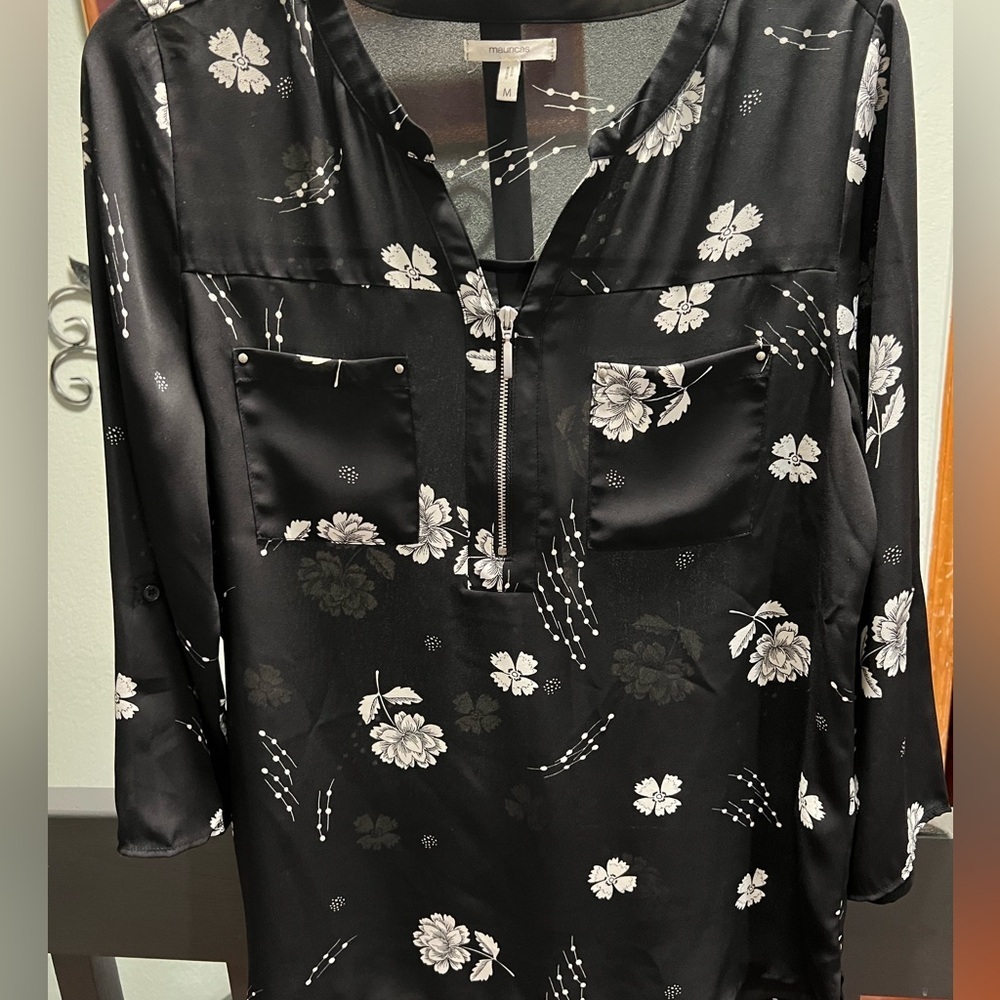 Maurices Black Top with Elegant Detail V-Neck Zippered, #266